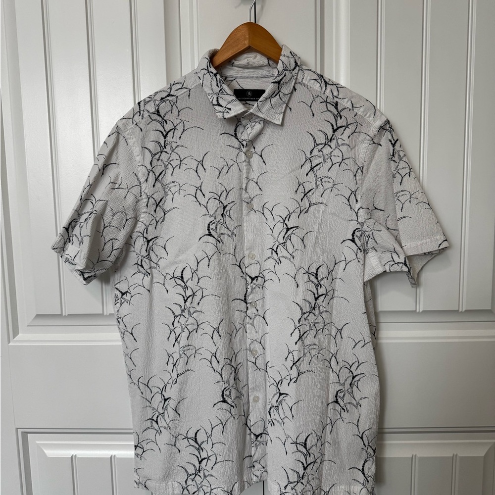Hart Schaffner Marx Men's Gray Patterned Shirt
